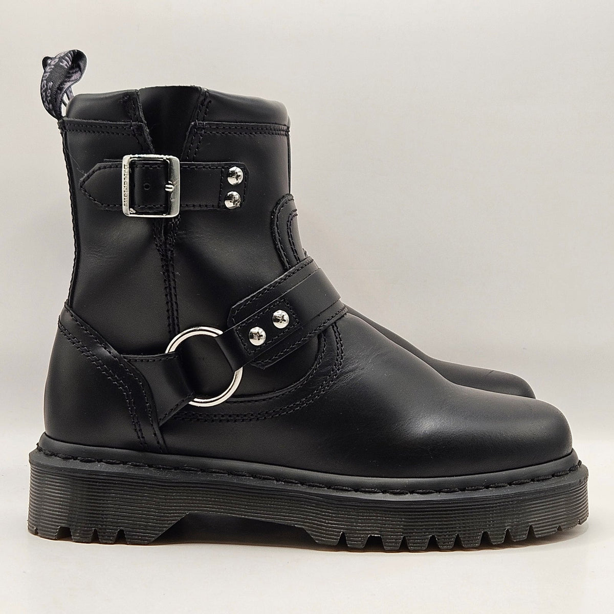 DR MARTENS WOMEN'S 6 ANISTONE HRNS BLACK SMOOTH LEATHER BIKER BOOTS