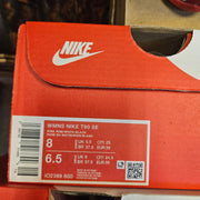 NIKE WOMEN'S 8 TOTAL 90 SE PINK RISE LOW TOP SOCCER SNEAKER IO2389-600