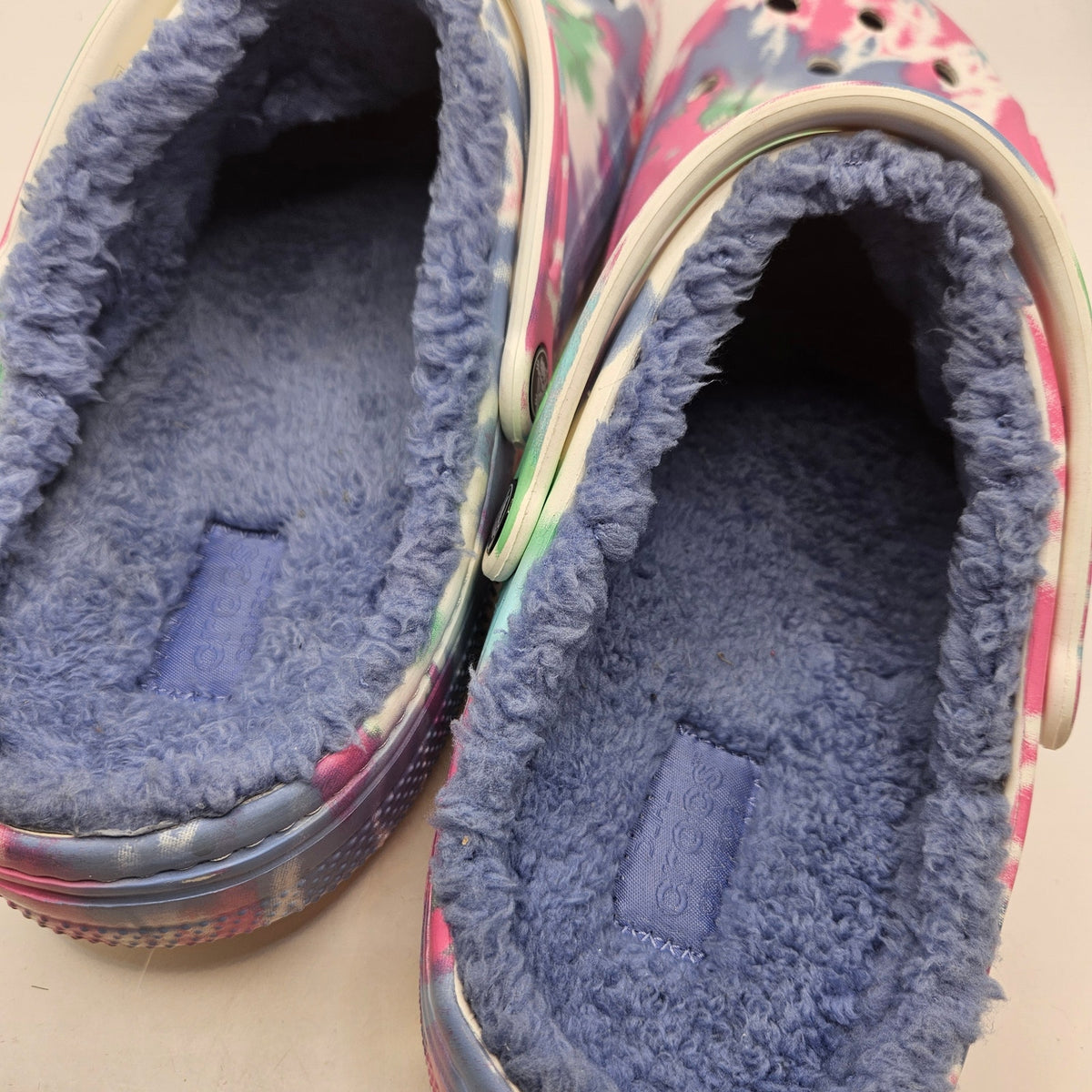 CROCS MEN'S 13 BAYA LINED TIE DYE GRAPHIC CLOG NWT 207329