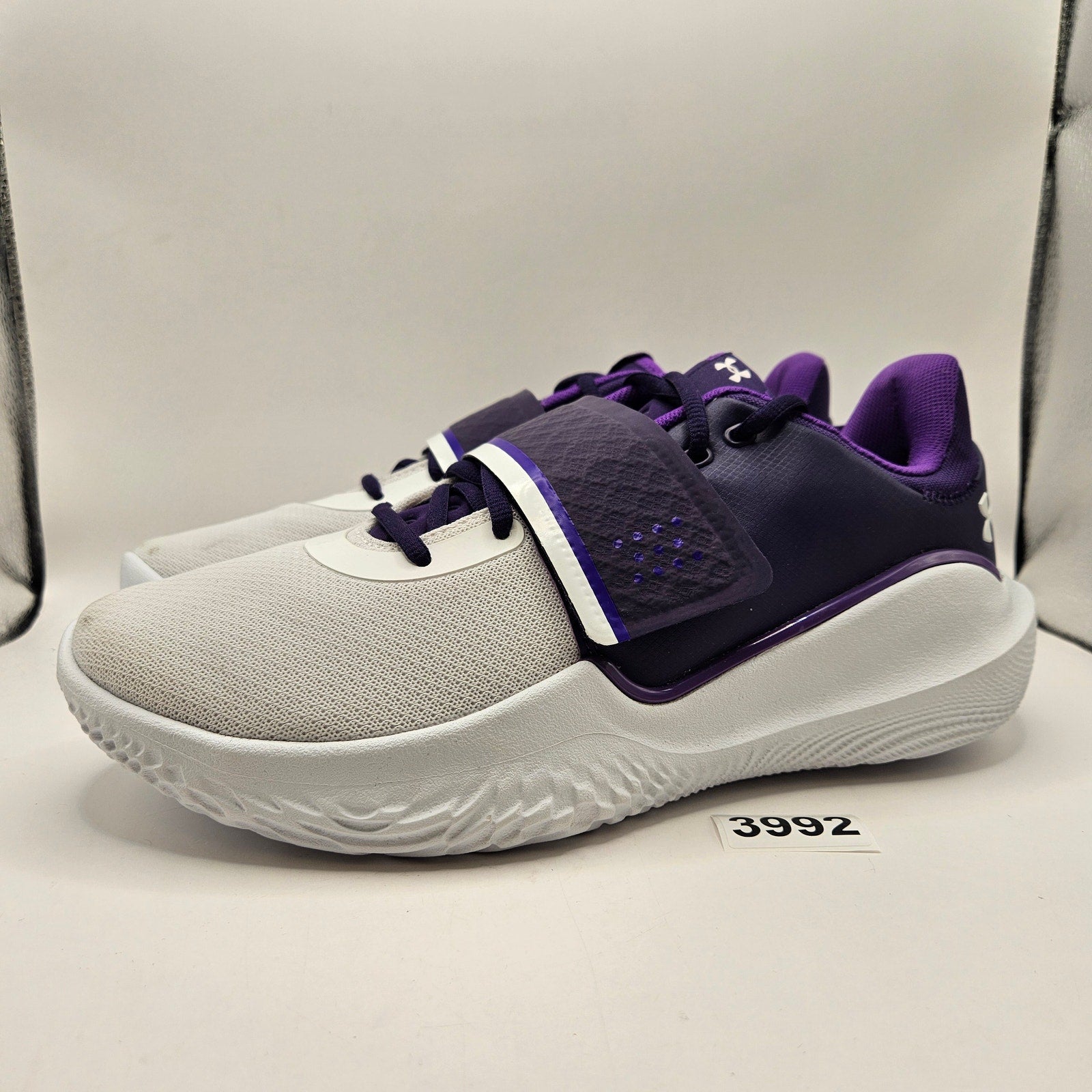 UNDER ARMOUR MEN'S 11.5 FLOW FUTR X TEAM BASKETBALL 3025067-500 NWOB PURPLE WHT