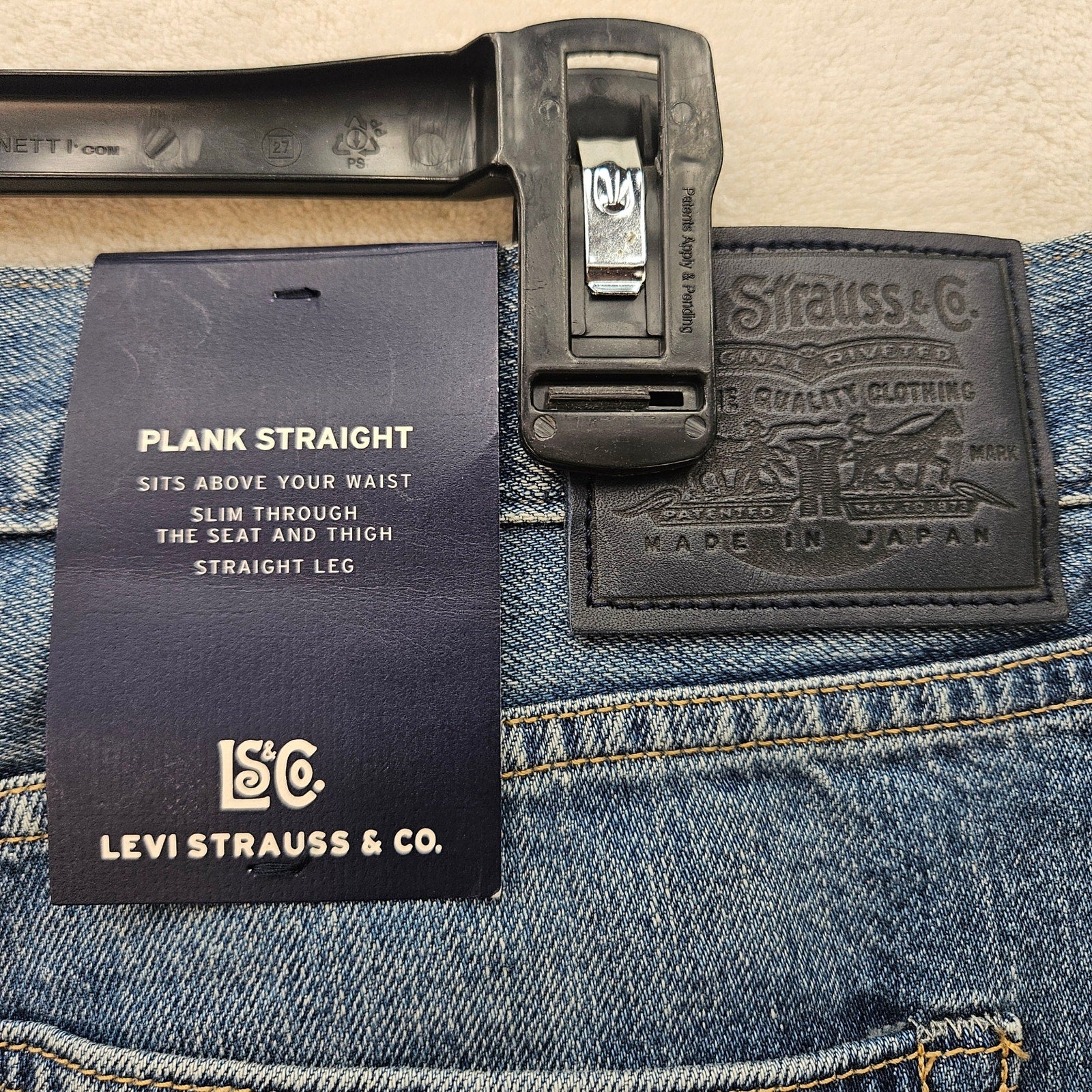 LEVIS WOMEN'S 34X32 JAPANESE MADE SELVEDGE PLANK STRAIGHT FIT NWT