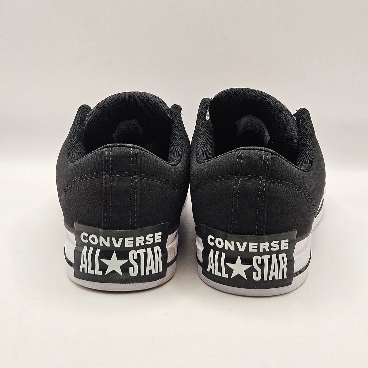 CONVERSE MEN'S 8.5 CHUCK TAYLOR PUFF OX TRAINER SNEAKER BLACK WHITE A14723C