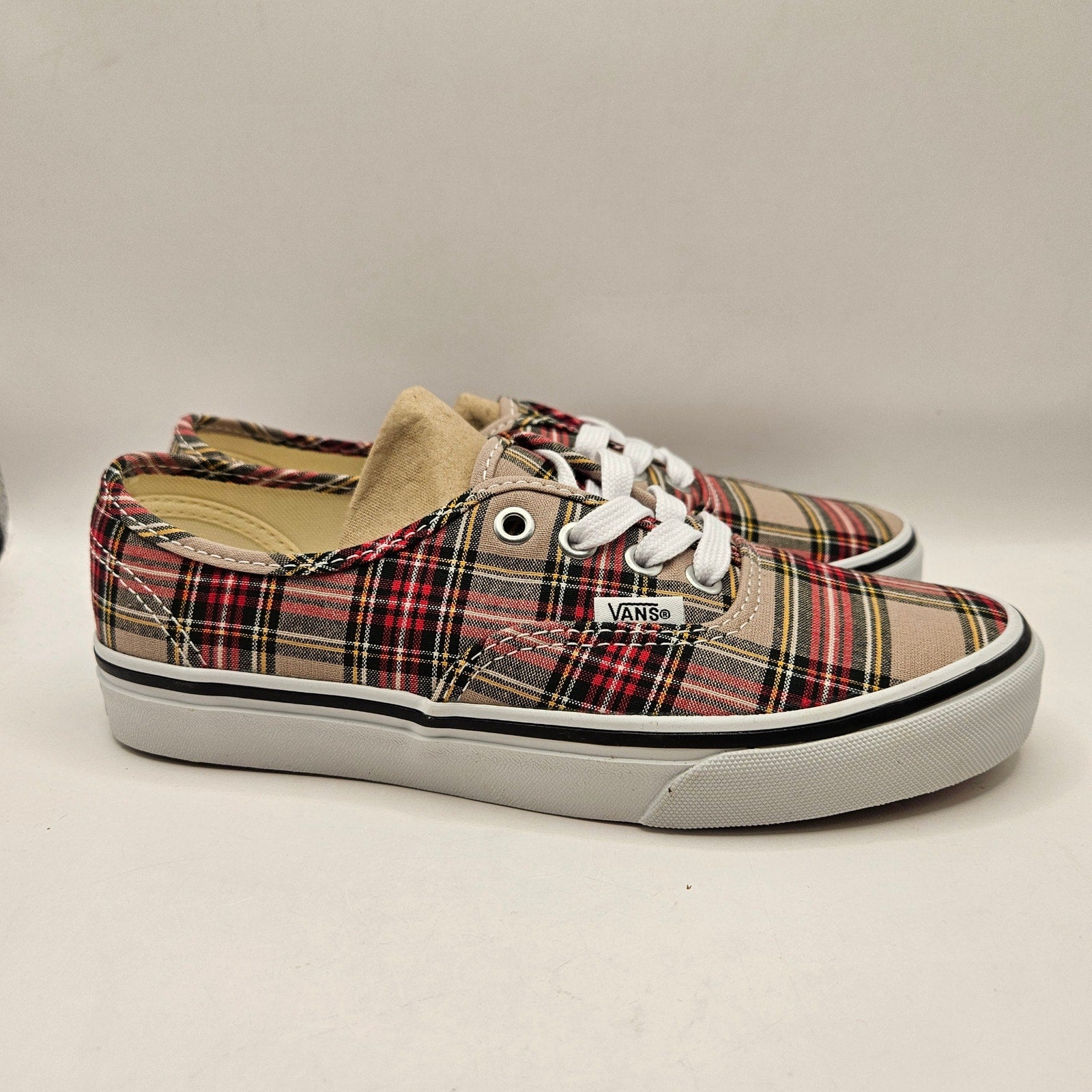 VANS WOMEN'S 6.5 AUTHENTIC LOW TOP SNEAKER PLAID TAN NWOB VN000EGATAN