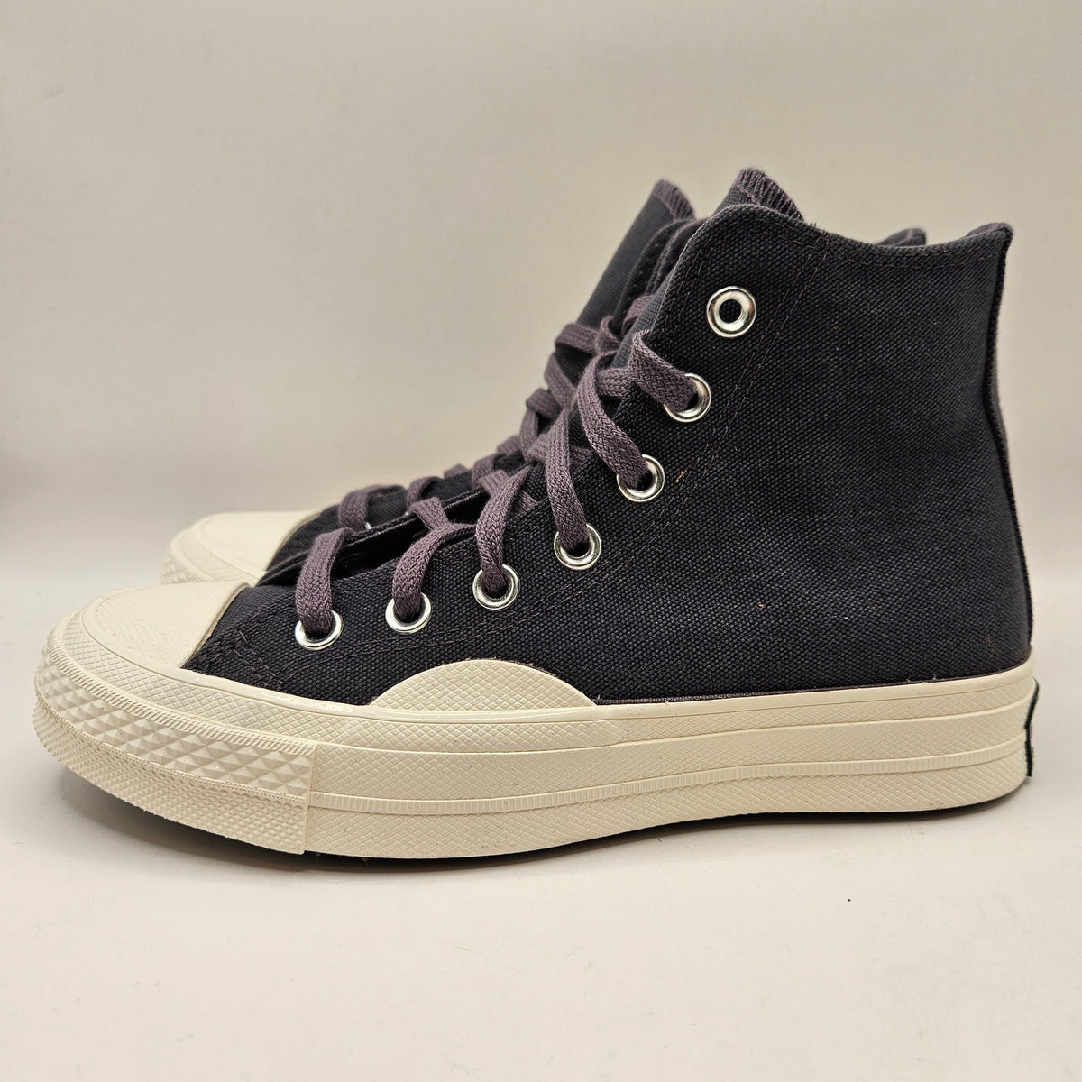 CONVERSE WOMEN'S 6 CHUCK 70 TEXTURED HI TOP PLUM COVE A12704C