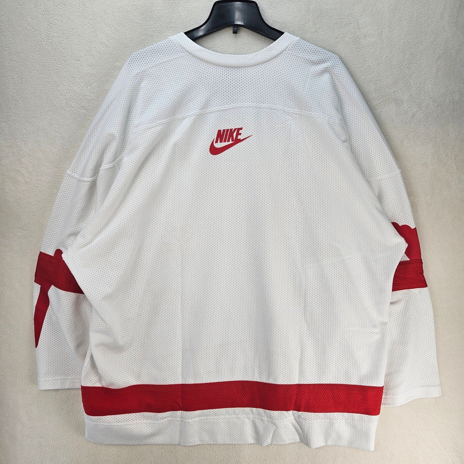 NIKE MEN'S XL OVERSIZED FIT MESH HOCKEY JERSEY WHT RED SWOOSH V-NECK HV1137-100