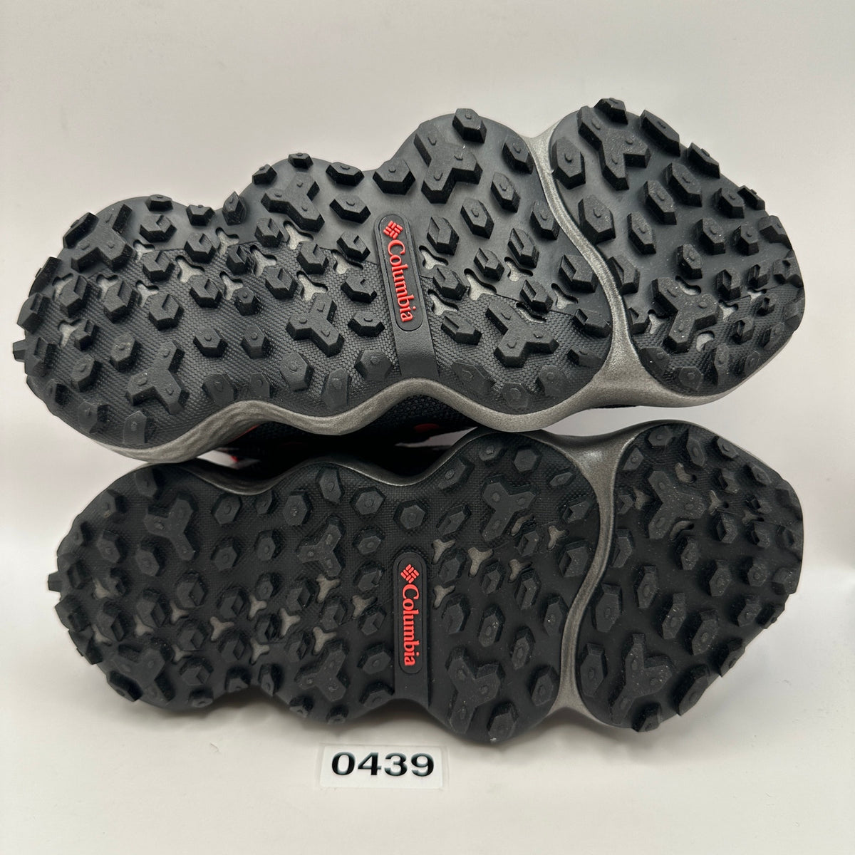 COLUMBIA Women's 5.5 Escape Thrive Ultra Black/Red Hiking Trail Waterproof