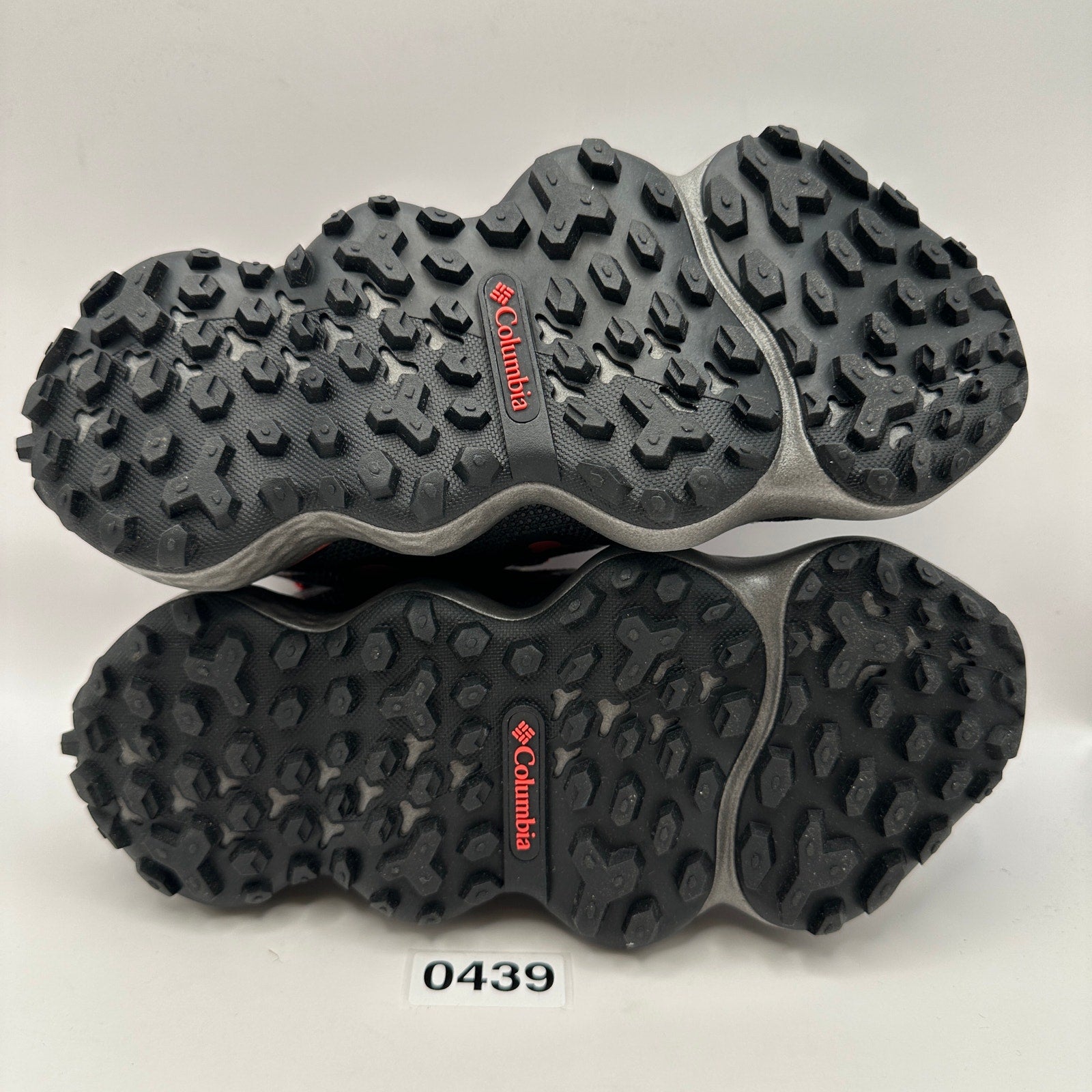 COLUMBIA Women's 5.5 Escape Thrive Ultra Black/Red Hiking Trail Waterproof