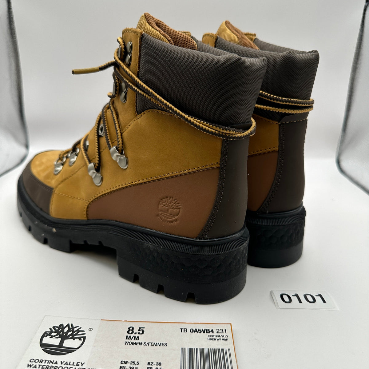 Timberland Womens 8.5 Cortina Valley Waterproof Mid Hiker Wheat