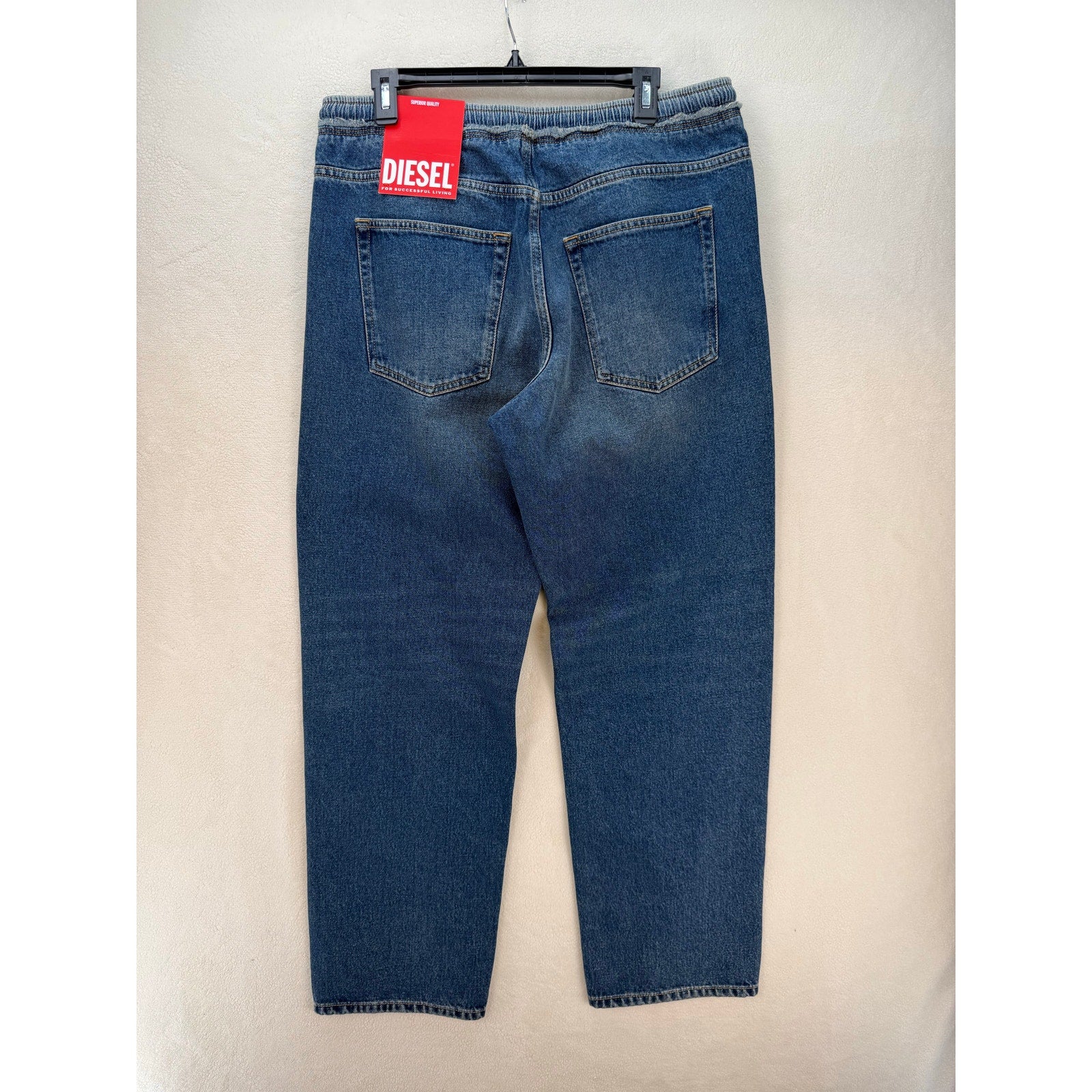 DIESEL MEN'S 34X32 D-SERT STRAIGHT LEG JEANS MADE IN TUNISIA STRING BELT