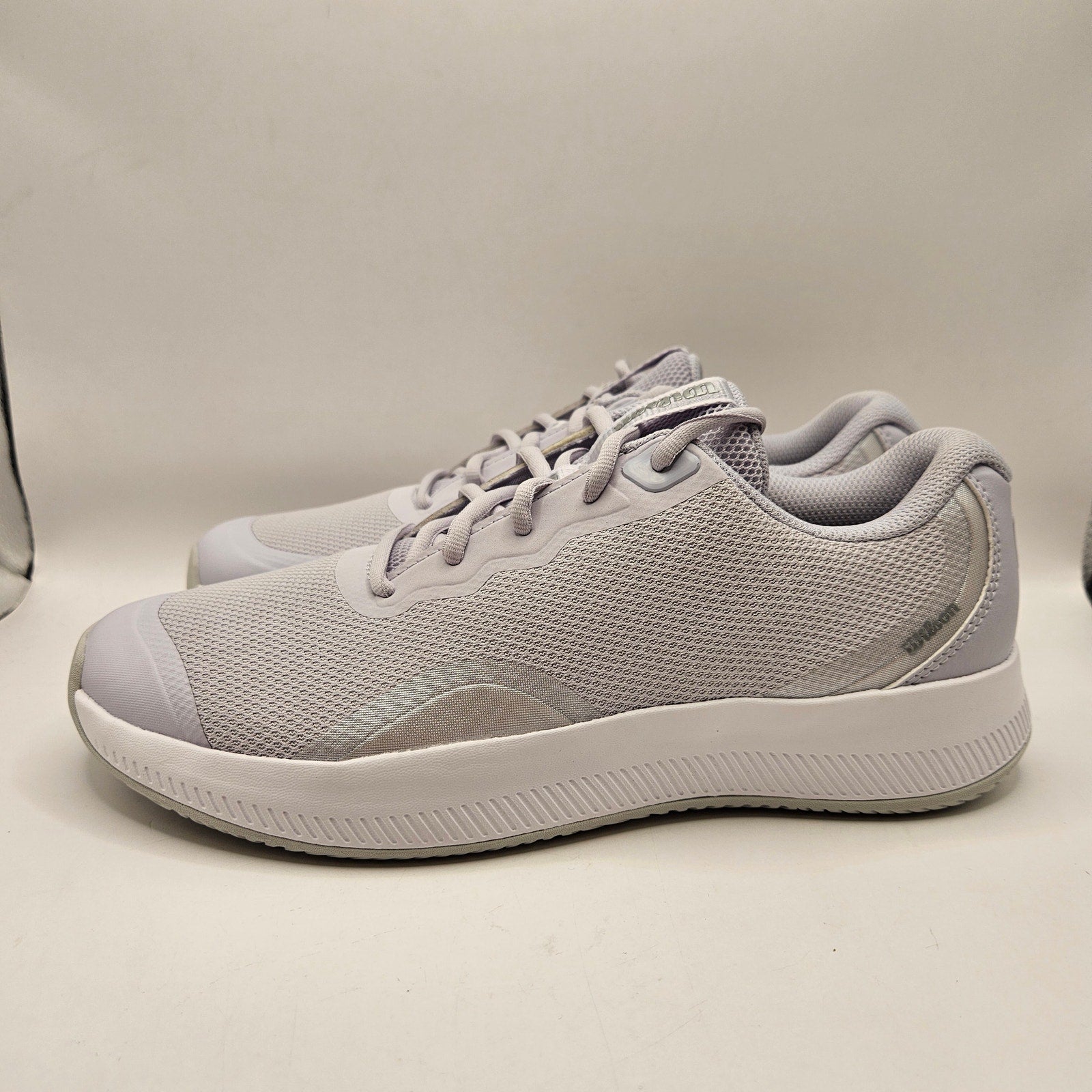 WILSON WOMEN'S 9 INTRIGUE LITE TENNIS LOW TOP WHITE LUNAR ROCK NWOB WRS335820