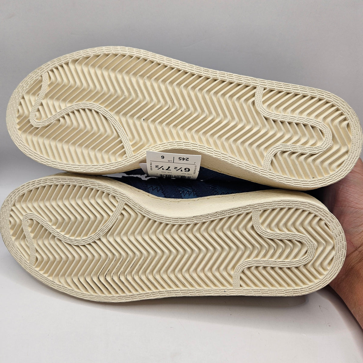 ADIDAS WOMEN'S 7.5 JABBAR LO BLUE CREAM WHITE SUPPLIER COLOUR PATCHWORK JS5021