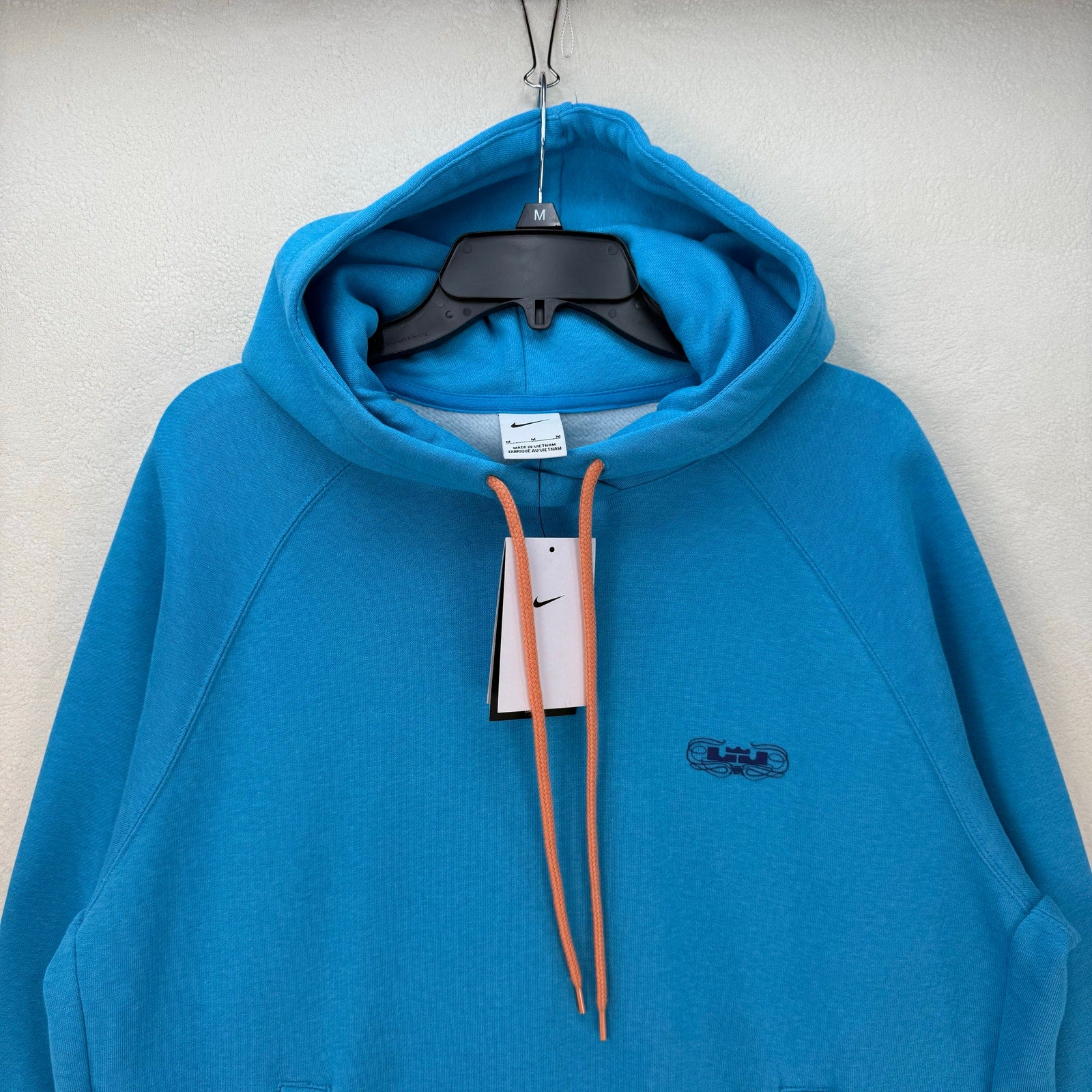 NIKE x LEBRON JAMES MEDIUM HOODIE 20 YEAR CAREER BASKETBALL LION BLUE DQ6129-446
