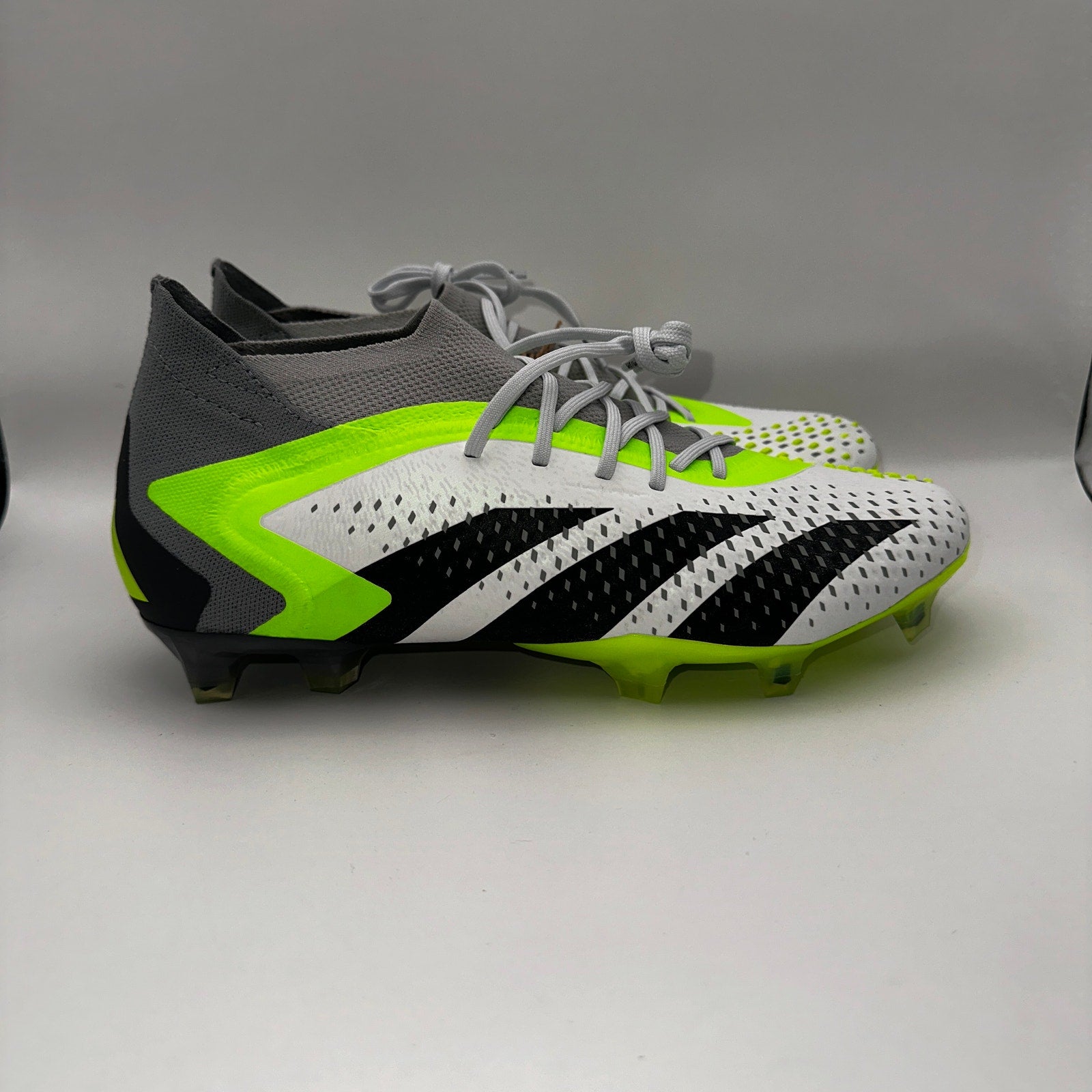 Adidas Predator Accuracy .1 Men sz 7 Soccer Cleats White Green GZ0035