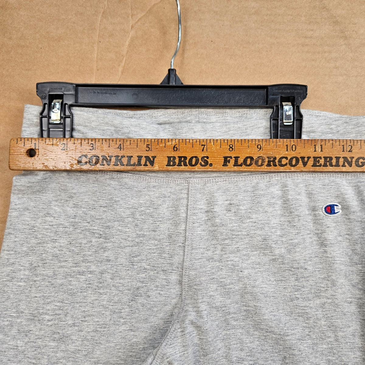 NWT GIRLS ATHLETIC BOTTOM LOT CHAMPION(L) LEGGING UNDER ARMOUR(S) CAPRI YOUTH