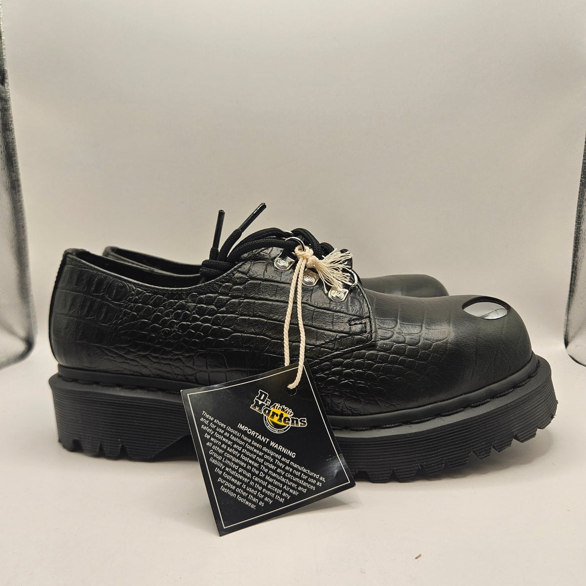 DR MARTENS WOMEN'S 8 BEX STEEL TOE LEATHER SHOES LACE UP NWOB BLACK