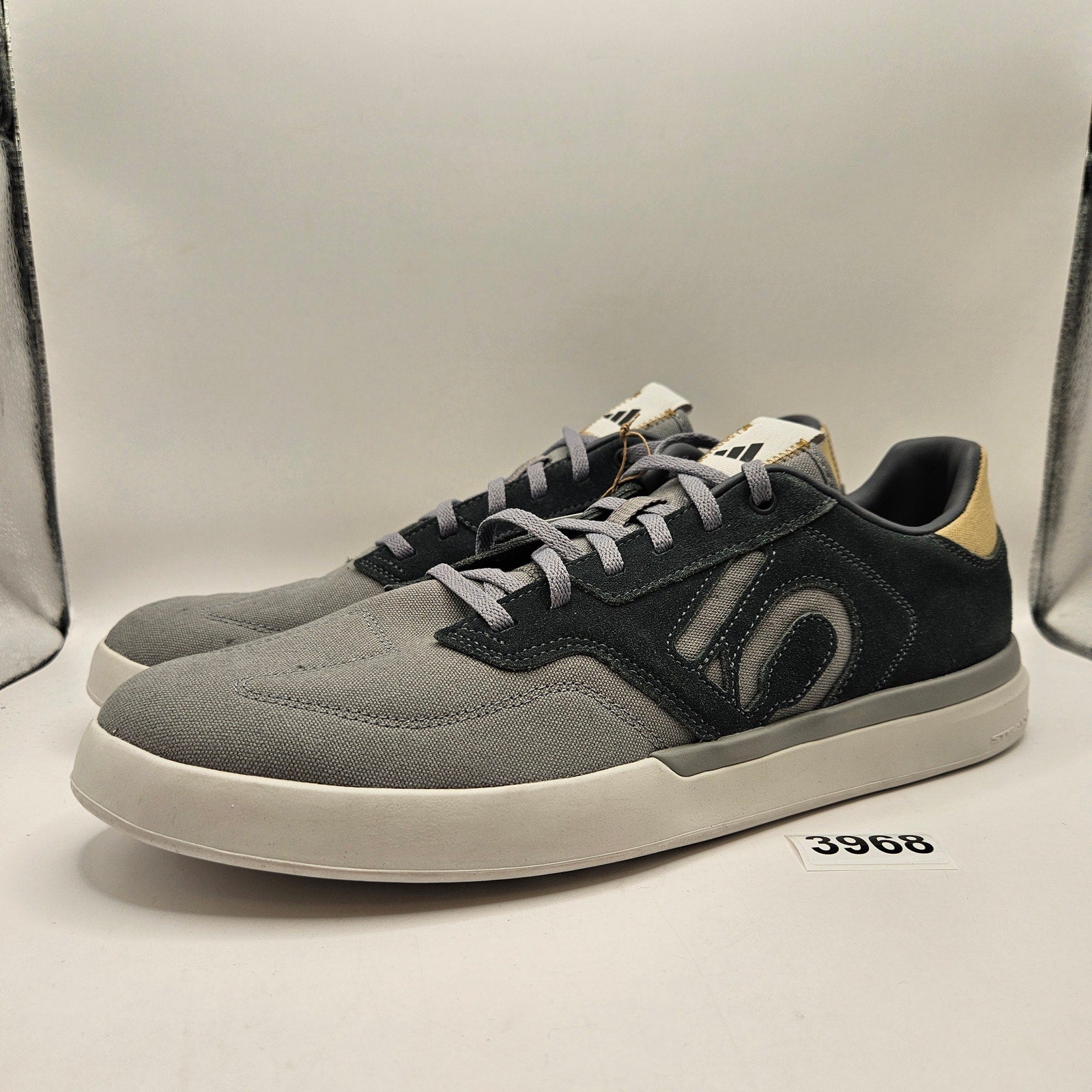 ADIDAS MEN'S 12.5 SLEUTH LACE UP GREY SNEAKER CASUAL IG0367 NWOB