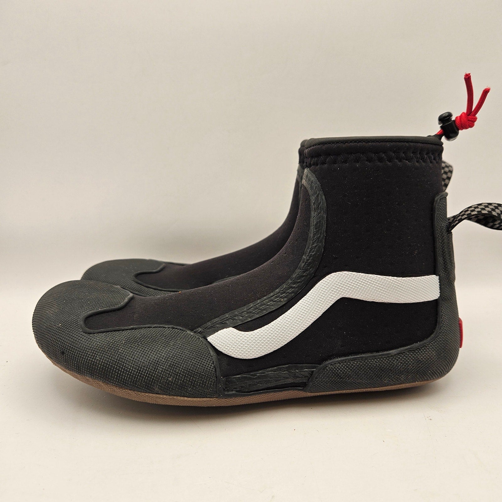 VAN'S WOMEN'S 8.5 SURF BOOT MID 2MM COOL WATER SURFING NWOB