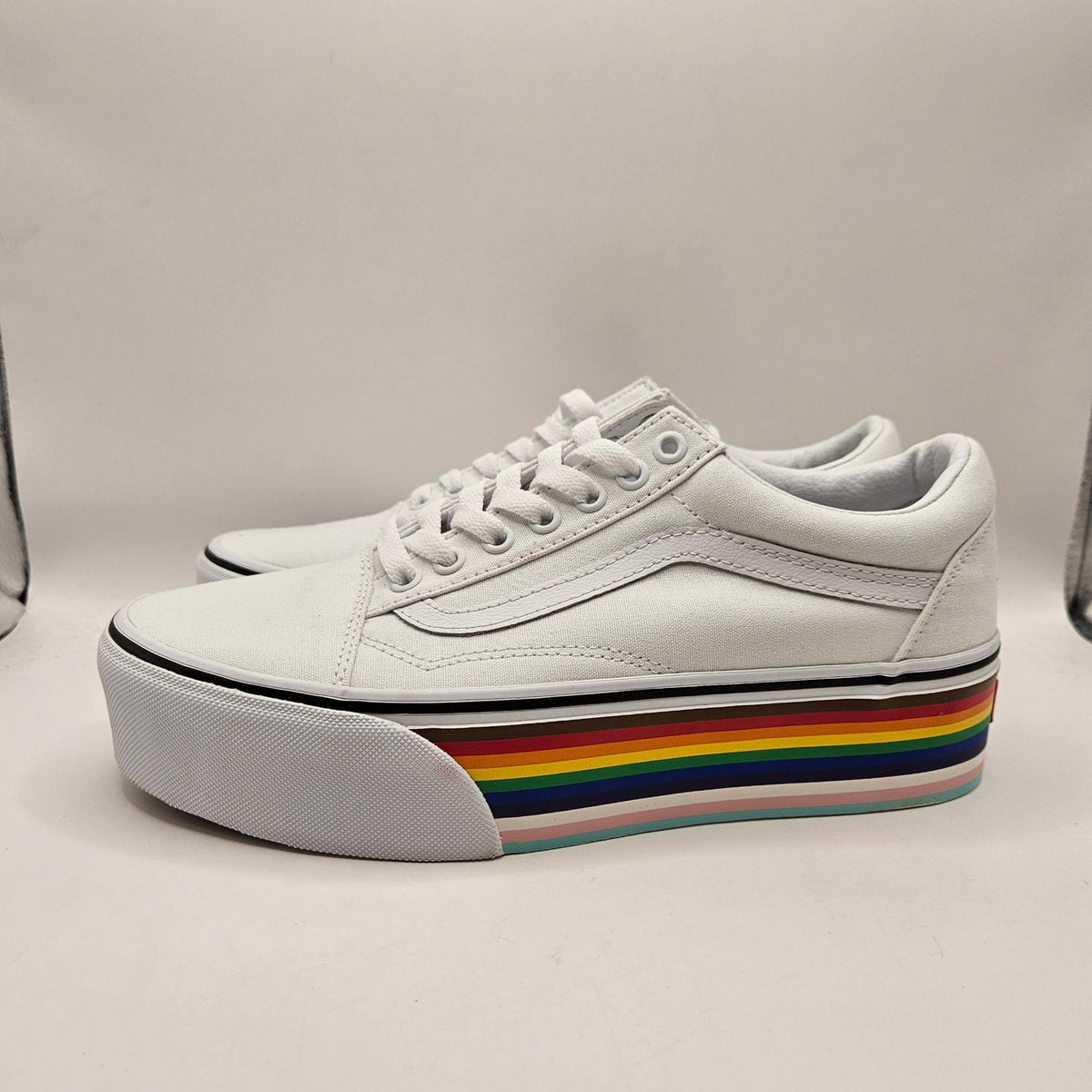 VANS M8 W9.5 OLD SKOOL STAC PRIDE RAINBOW WHITE STACKED SNEAKER SHOES NWOB