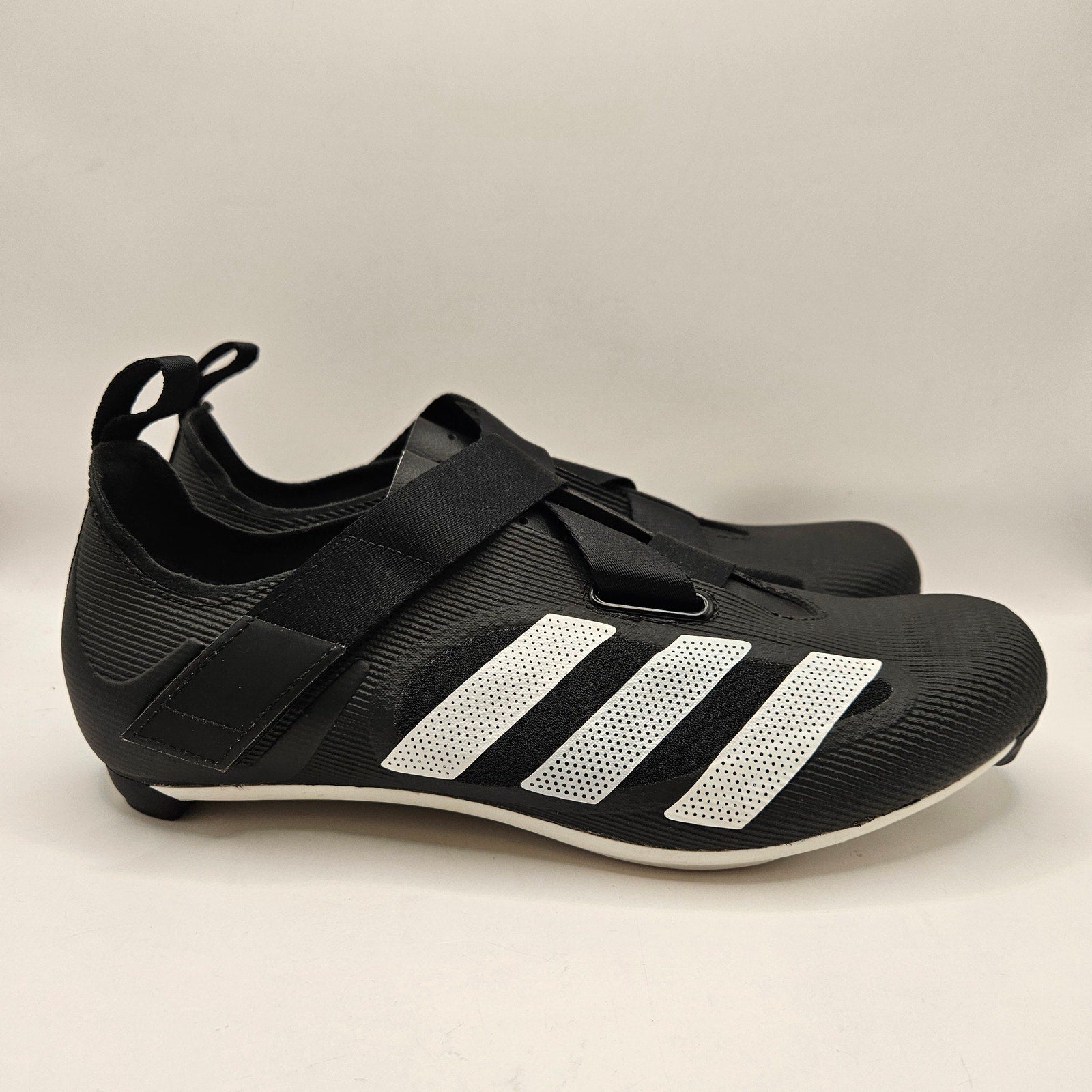 ADIDAS MEN'S 8.5 INDOOR CYCLING CORE BLACK WHITE SHOES GX6544 NWOB