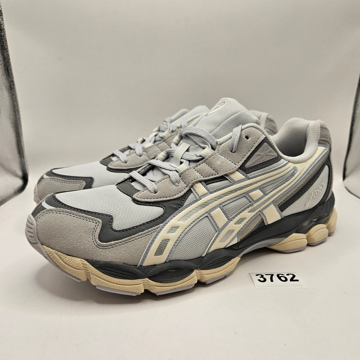 ASICS WOMEN'S 11.5 GEL-NYC 2055 GLACIER GREY CREAM 1203A755 NWOB