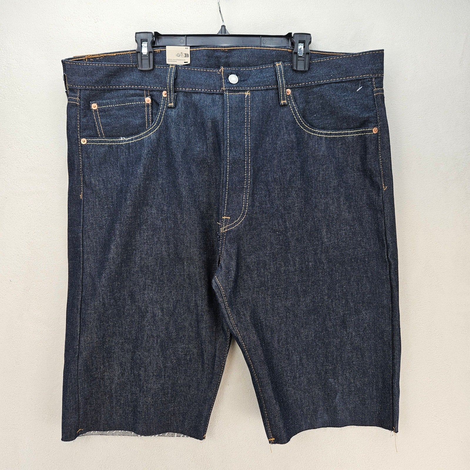 LEVI'S MEN'S 42 ORIGINAL FIT 501 DENIM SHORTS DARK WASH BUTTON FLY RAW HEM NWT