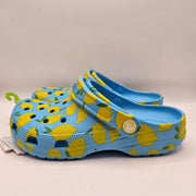 CROCS M6 W8 CLASSIC FRESH FRUITS LEMON PRINT CLOG BLUE YELLOW NWT 211008-4WD