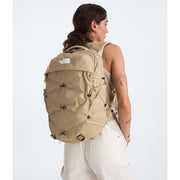 THE NORTH FACE WOMEN'S BOREALIS BACKPACK KHAKI STONE NF0A52SILK5-OS