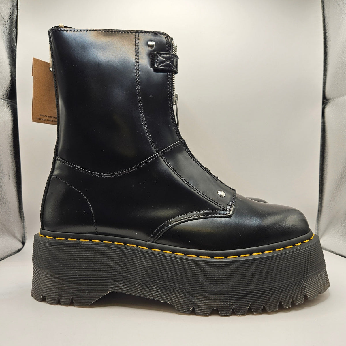 DR MARTENS WOMEN'S 11 JETTA HI MAX SMOOTH LEATHER BLACK PLATFORM BOOTS BUTTERO