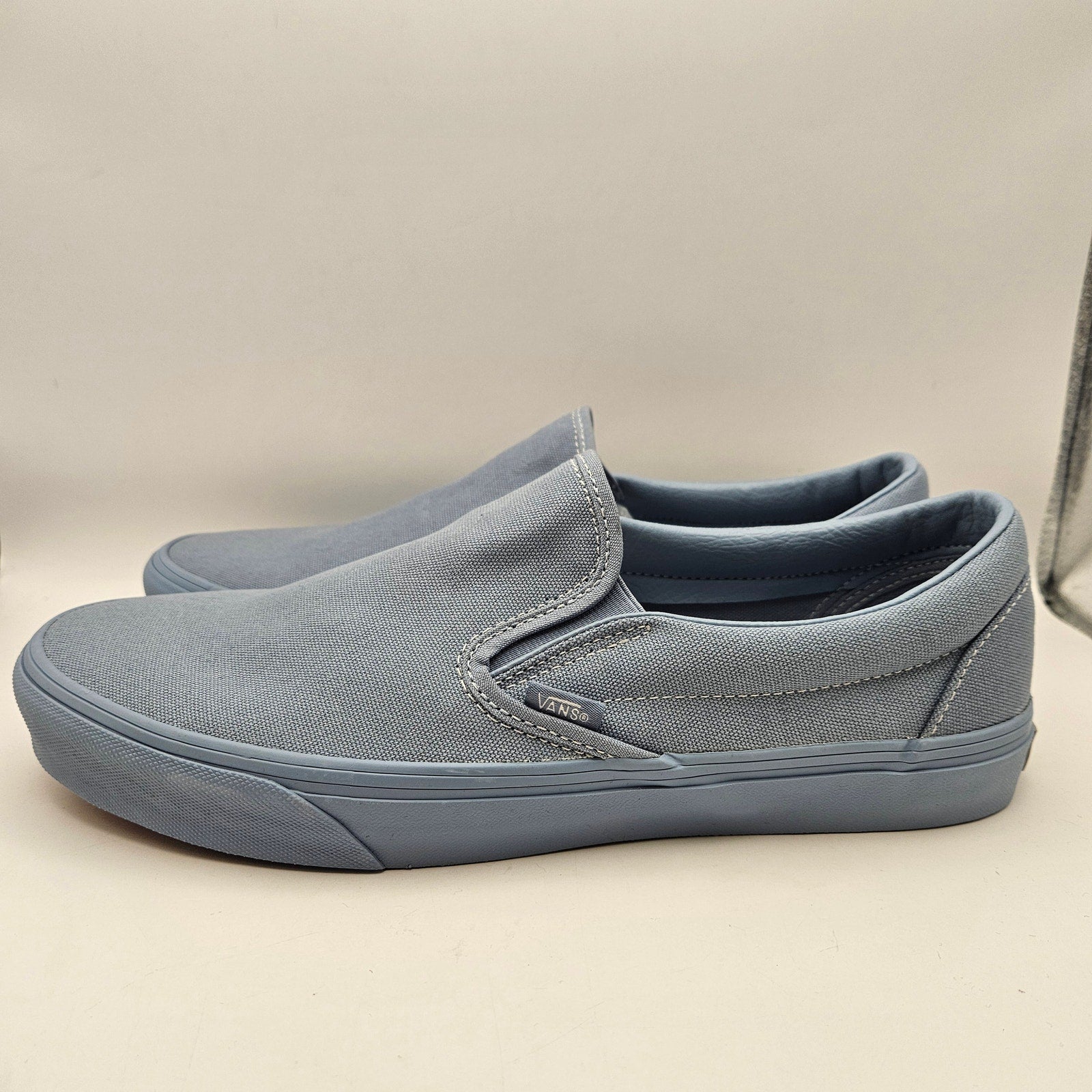 VANS MEN'S 11.5 CLASSIC SLIP ON PASTEL MONO DUSTY BLUE NWOB