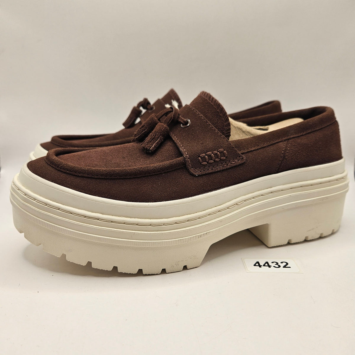 CONVERSE WOMEN'S 10.5 ALL STAR LUGGED HEEL LOAFER PLATFORM BROWN SUEDE A15552C