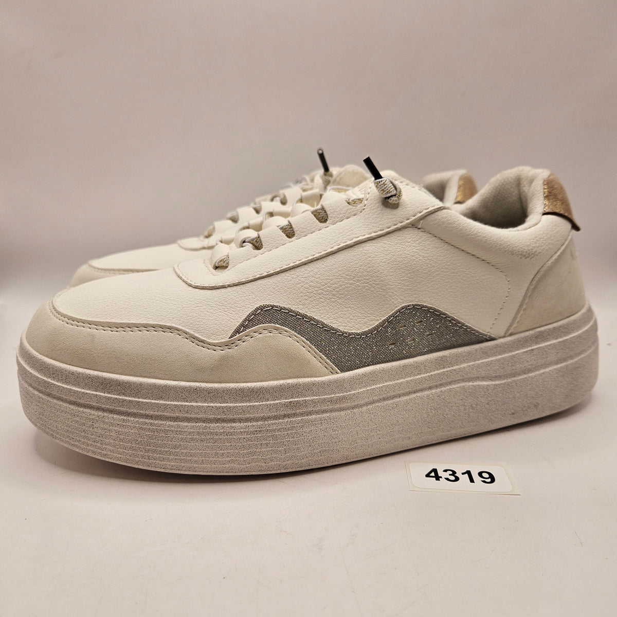 HEY DUDE WOMEN'S 9 HUDSON LIFT METALLIC SNEAKERS WHITE 41985-100