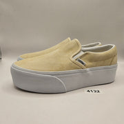 VANS WOMEN'S 6.5 SLIP ON PLATFORM PALE YELLOW SUEDE LO TOP SNEAKER NWOB