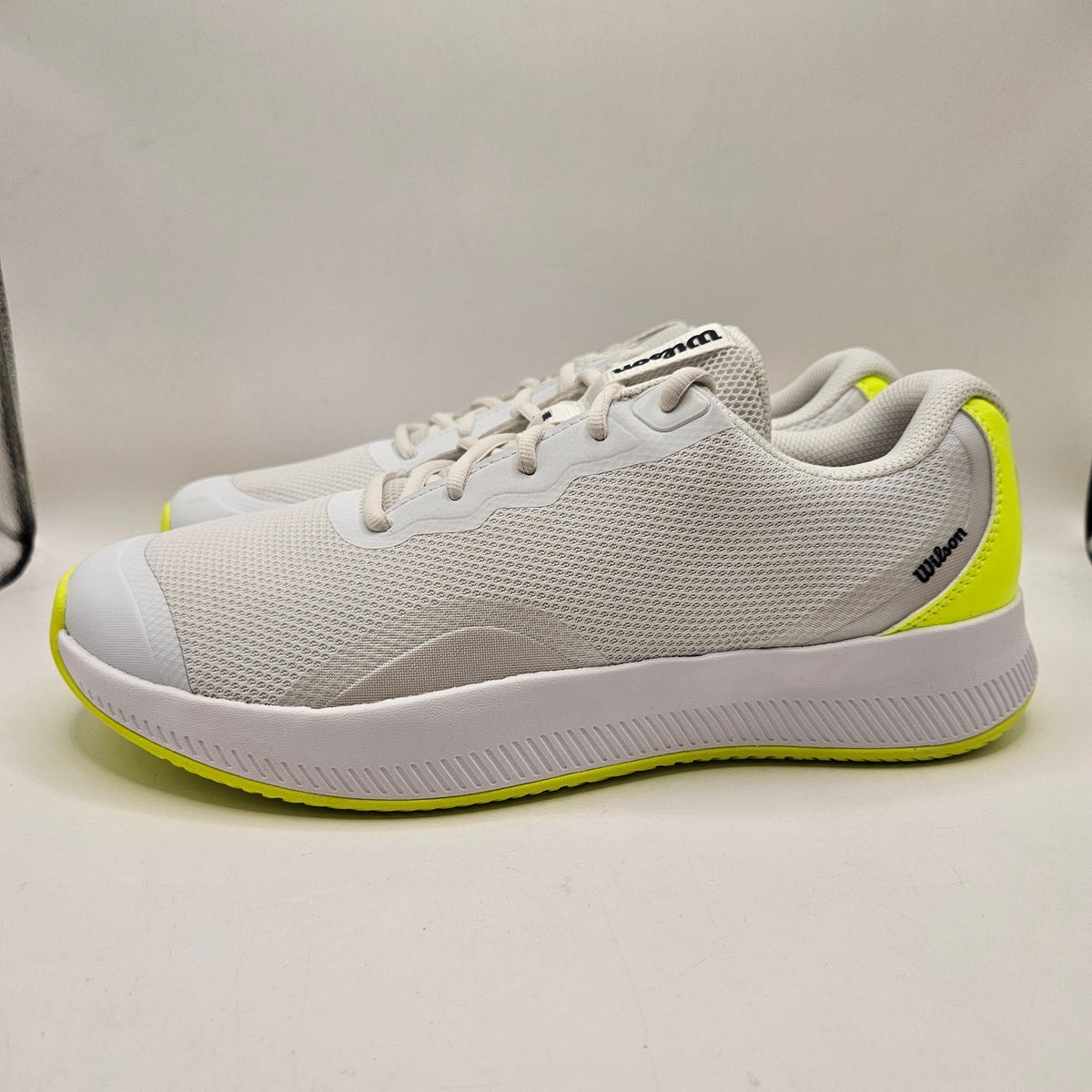 WILSON WOMEN'S 9.5 INTRIGUE LITE OZ TENNIS SHOES WHITE YELLOW NWOB WRS335830