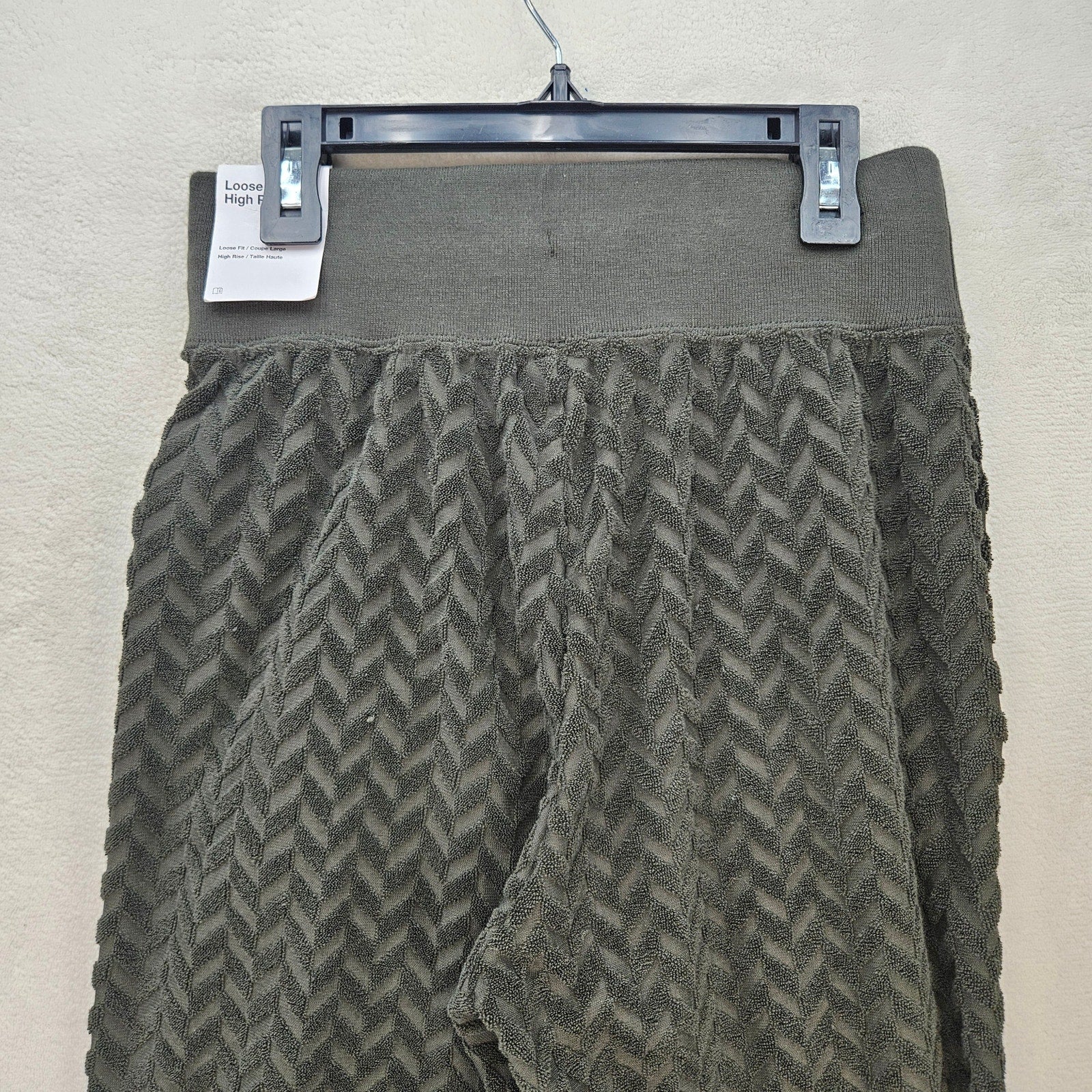 NIKE WOMEN'S XS MODERN EVERYDAY SPORTSWEAR OLIVE GREEN PANTS DR2178-355 NWT