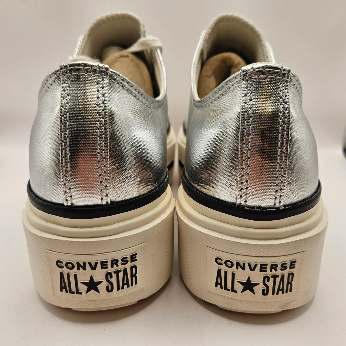 CONVERSE MEN'S 10 CHUCK TAYLOR LIFT STACK PLATFORM SILVER METALLIC A16406C