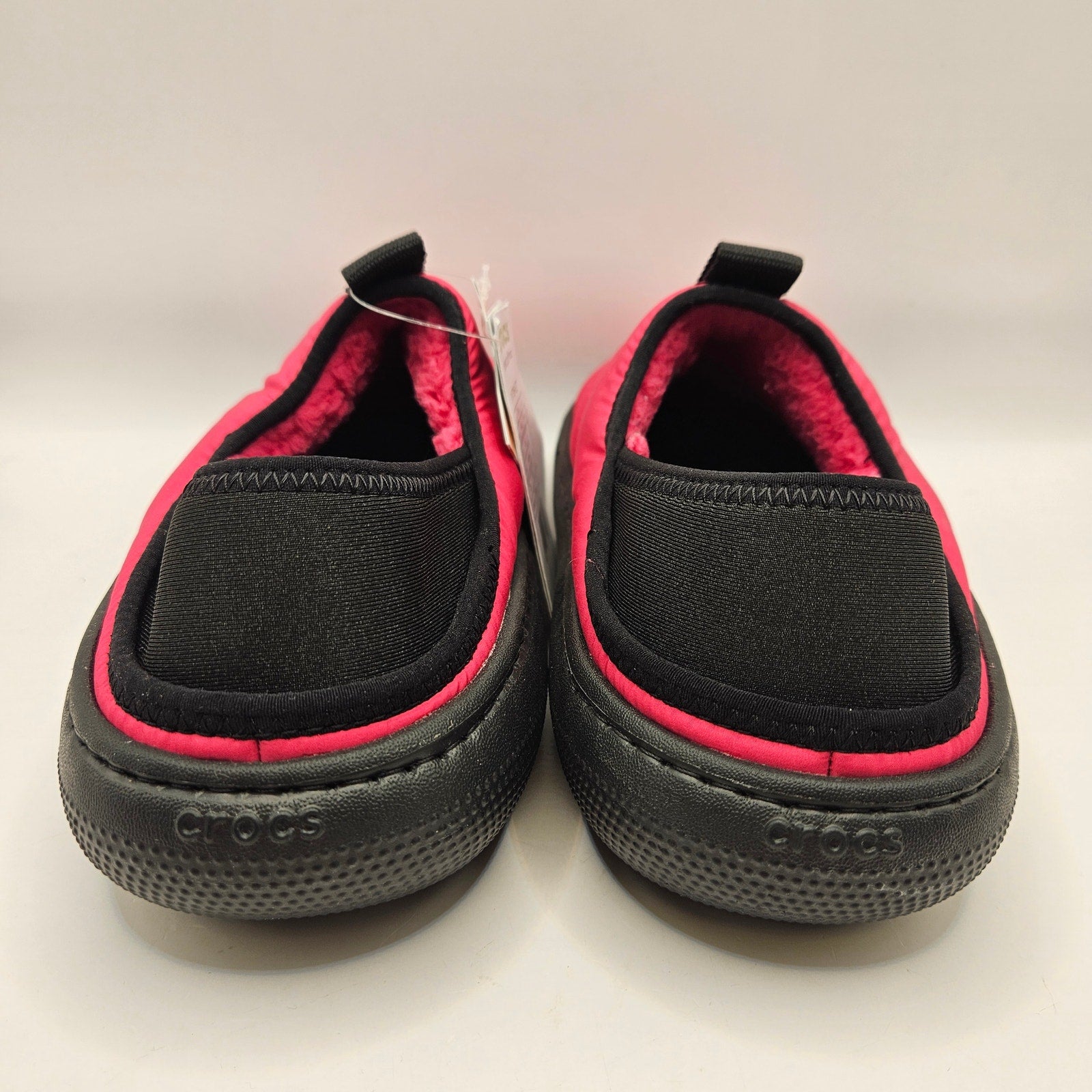 CROCS WOMEN'S 6 CLASSIC PUFF MOC SLIP ON CLOG SHOES PINK BLACK NWT 210706-6ZT