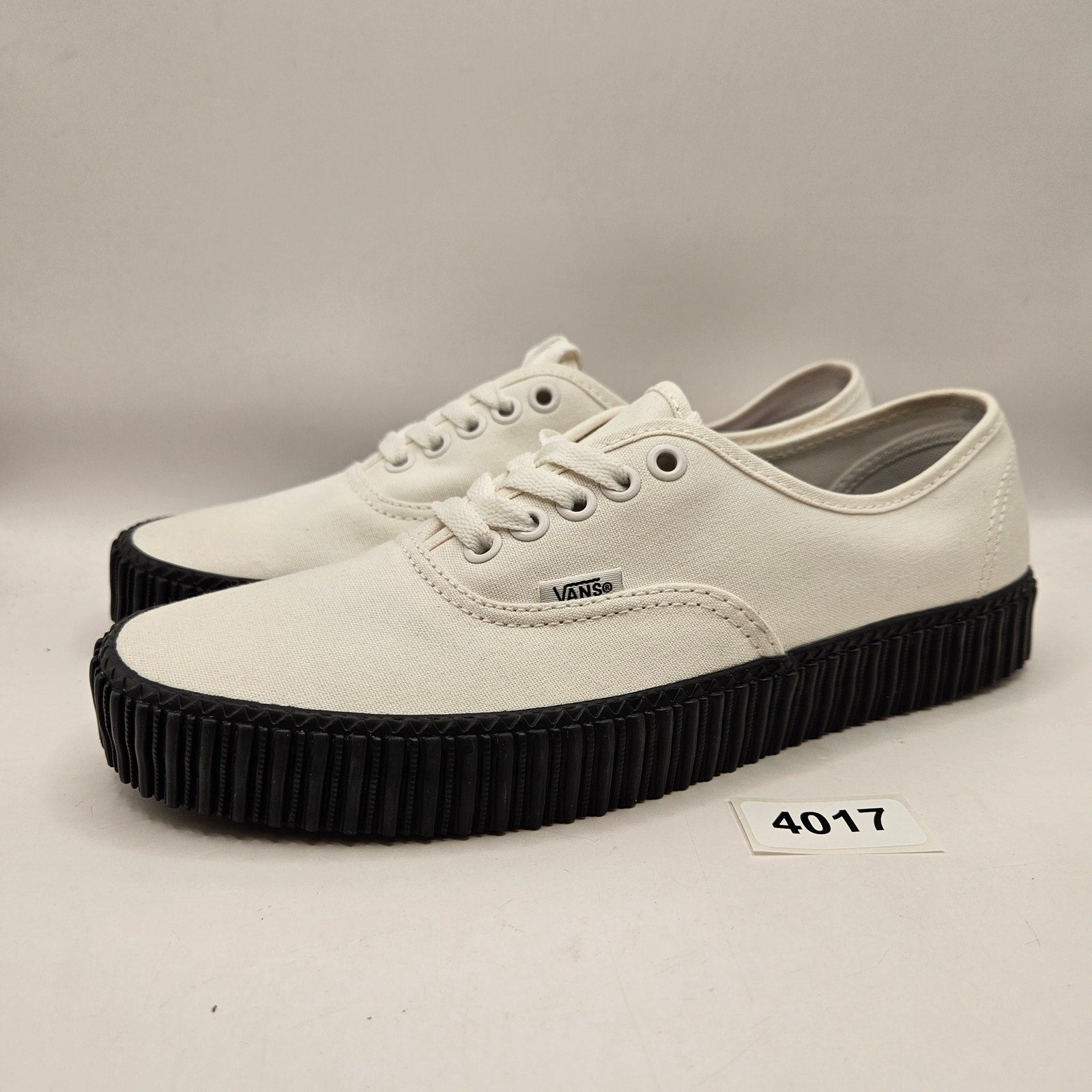 VANS WOMEN'S 9 AUTHENTIC CREEPER CORE WHITE BLACK SOLE GRUNGE LOW TOP NWOB
