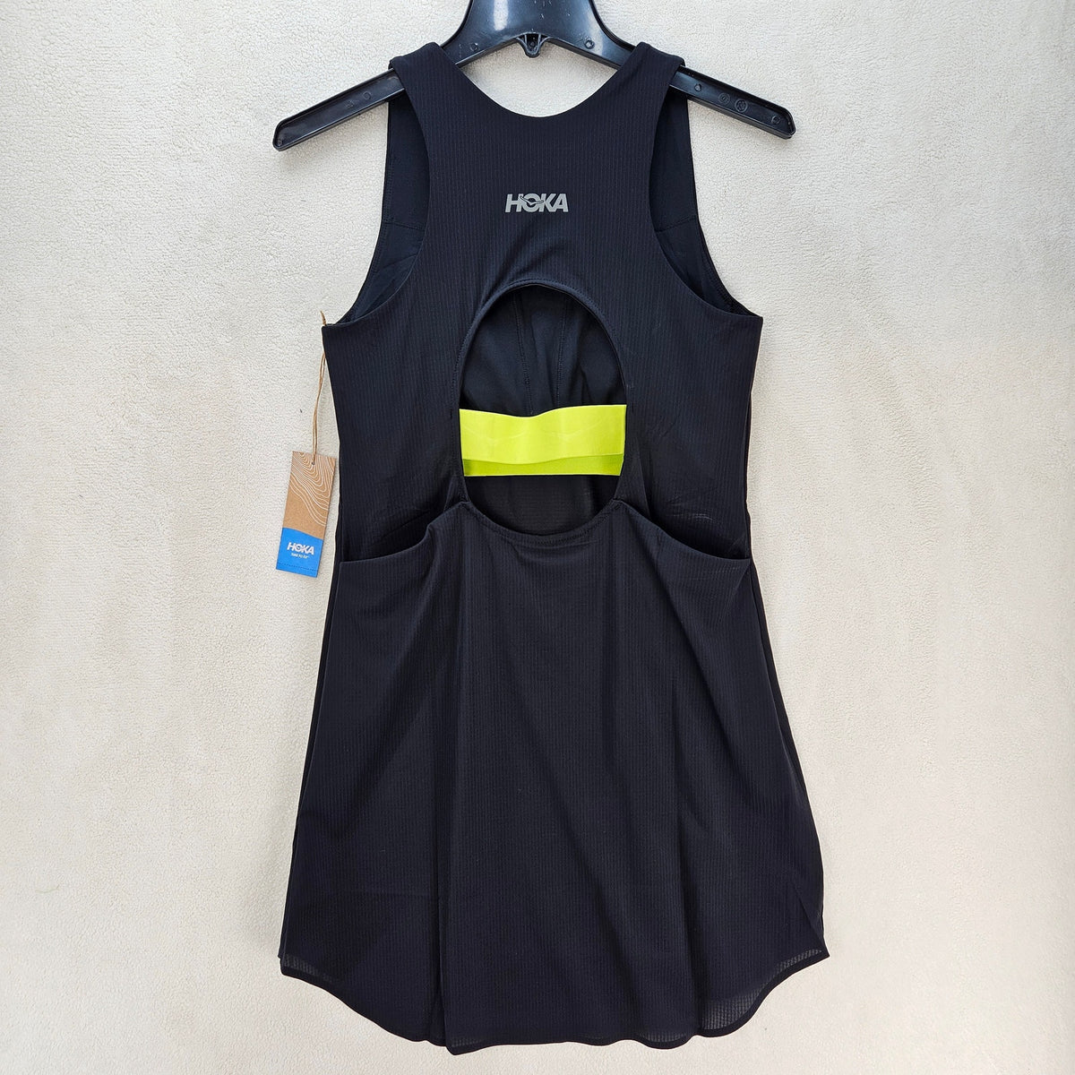 HOKA WOMEN'S M MIZI OUTDOOR DRESS BLACK BUILD IN BRA TENNIS NWT