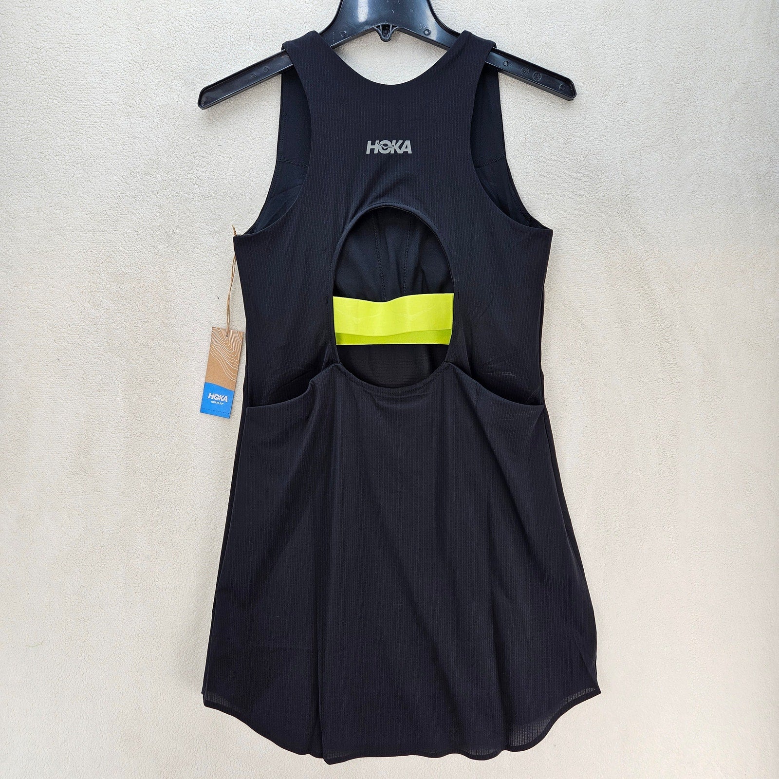 HOKA WOMEN'S M MIZI OUTDOOR DRESS BLACK BUILD IN BRA TENNIS NWT