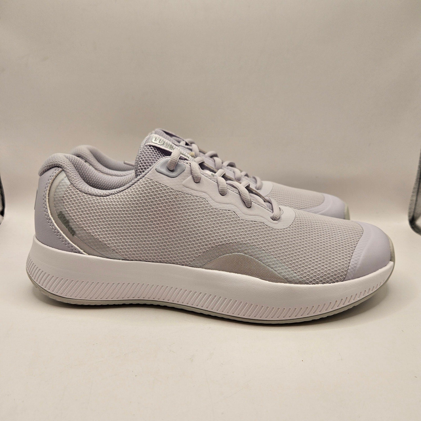 WILSON WOMEN'S 9 INTRIGUE LITE TENNIS LOW TOP WHITE LUNAR ROCK NWOB WRS335820