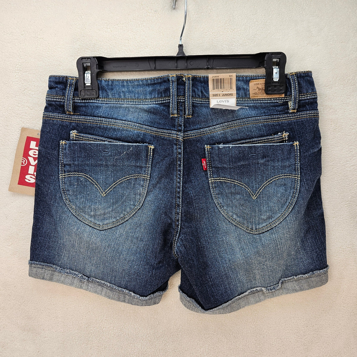 LEVI'S JUNIORS SIZE 5 DENIM SHORTS MEDIUM WASH CUFFED STRETCH JEAN SHORTS NWT