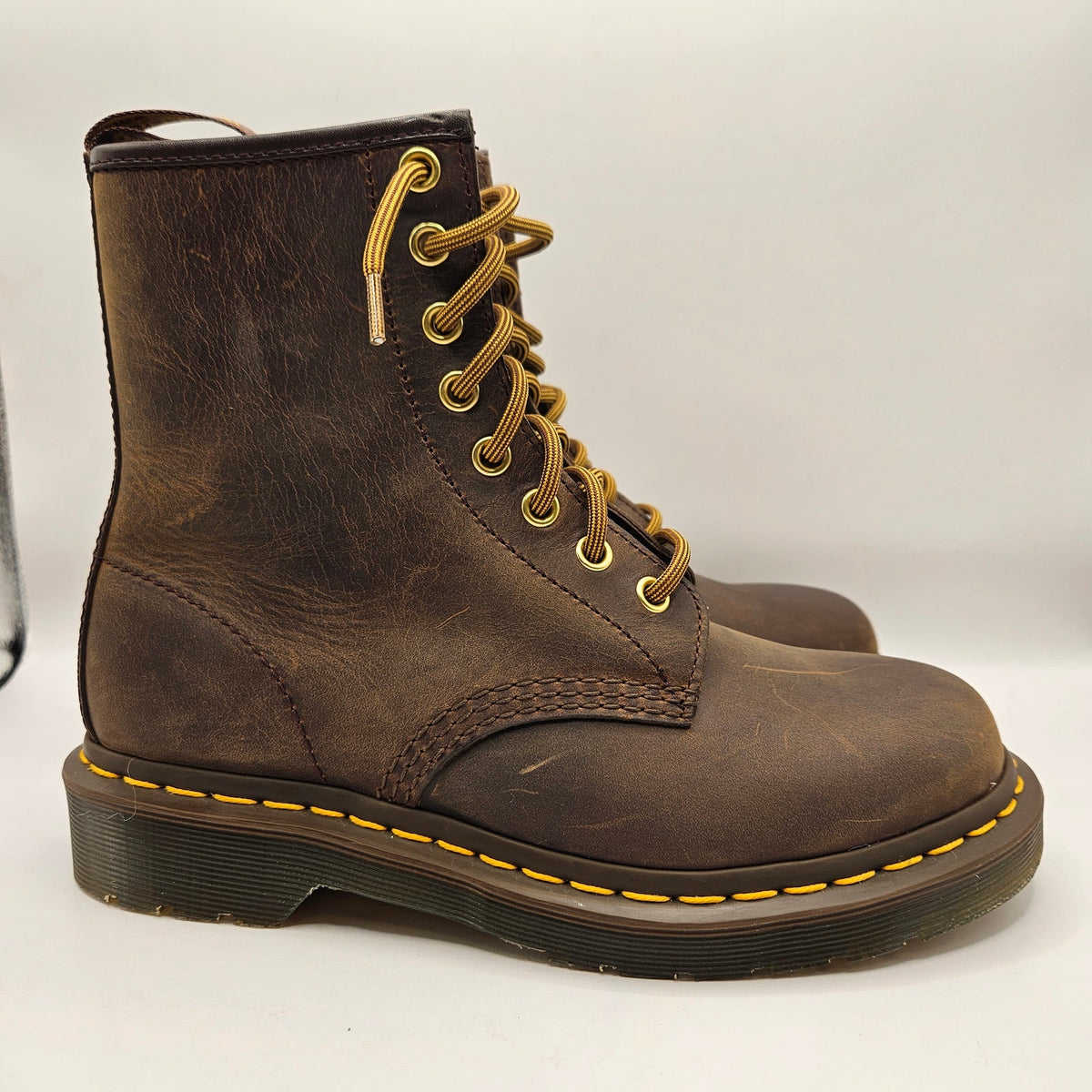 DR MARTENS WOMEN'S 6 CRAZY HORSE LEATHER 1460 BOOT 8 EYE BROWN 11822