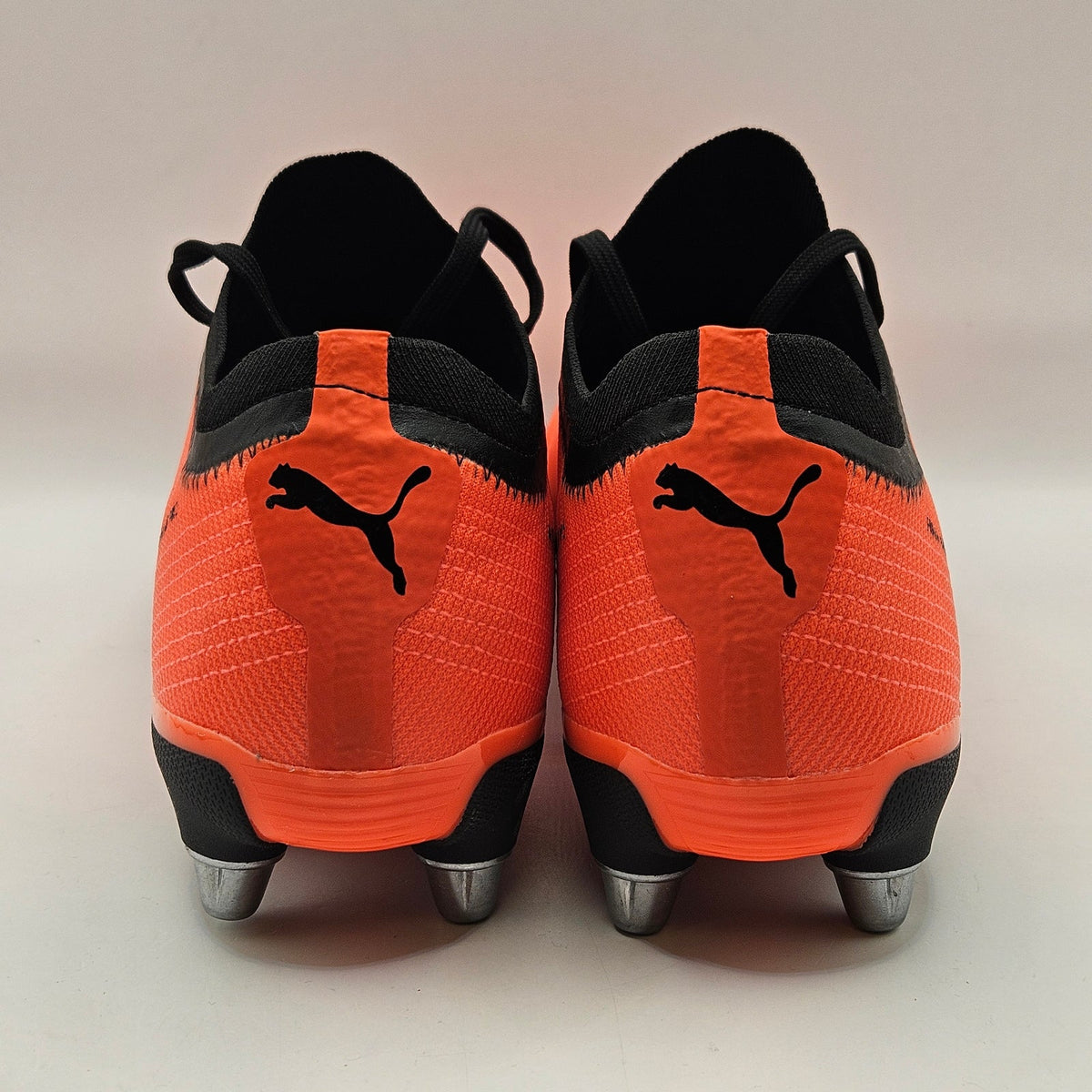 PUMA MEN'S 10 AVANT PRO RUGBY CLEATS BLACK RED LEATHER METAL STUDS 106714-05