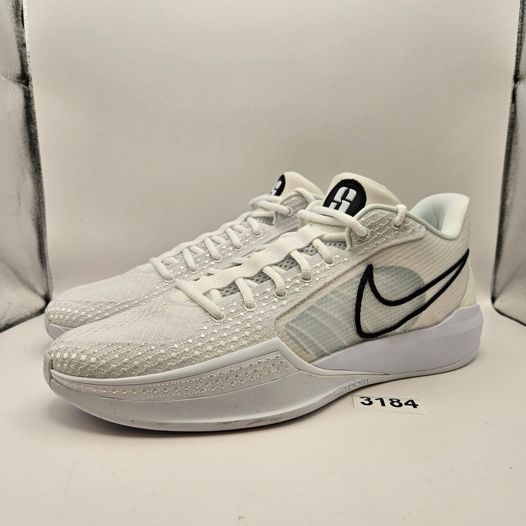 NIKE SABRINA 1 WOMEN'S 14.5(MEN'S 13) TB PROMO WHITE BLACK BASKETBALL SHOES NWOB
