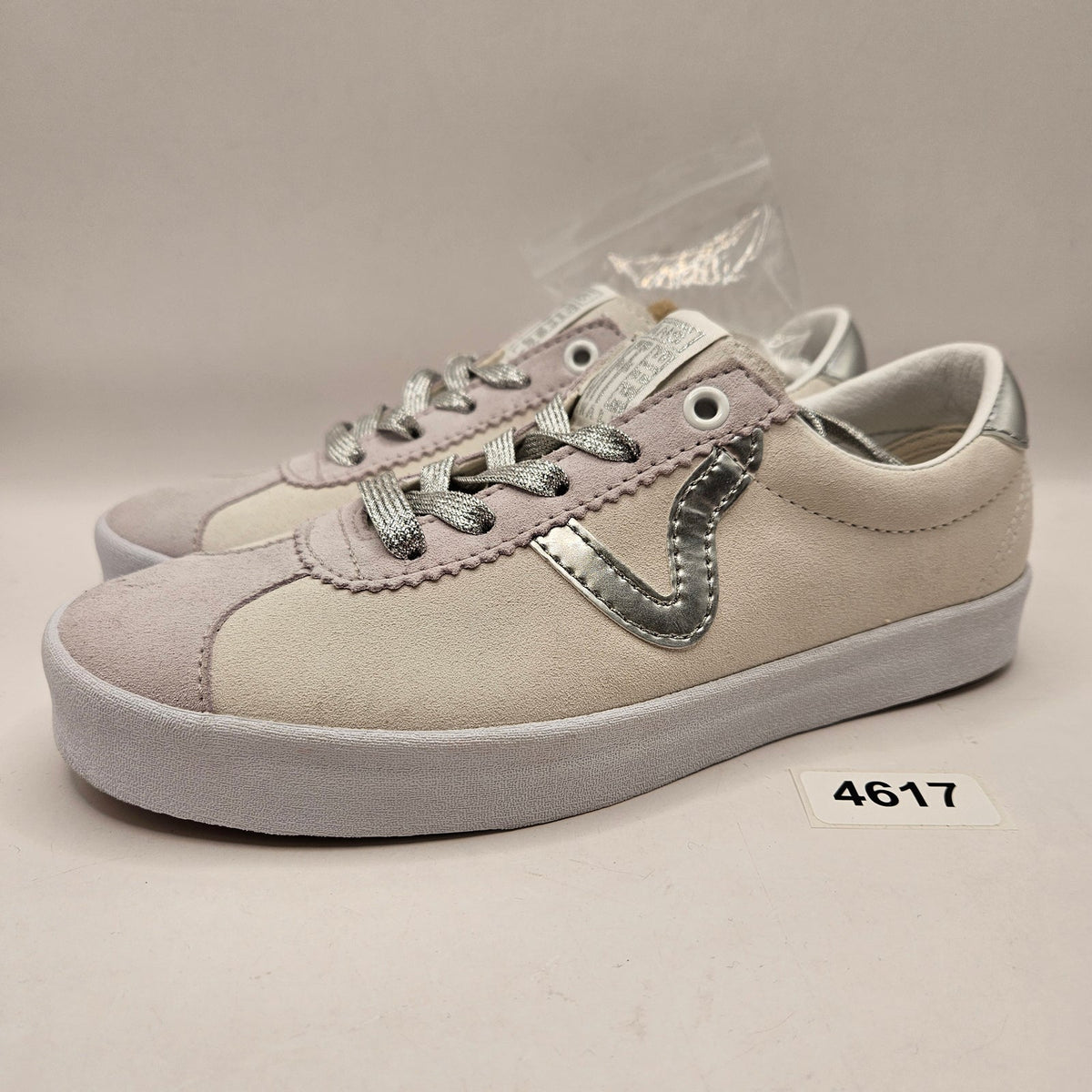 VANS WOMEN'S 6.5 SPORT LOW SUEDE HIGH SHINE WHITE GRAY LOW TOP SNEAKER
