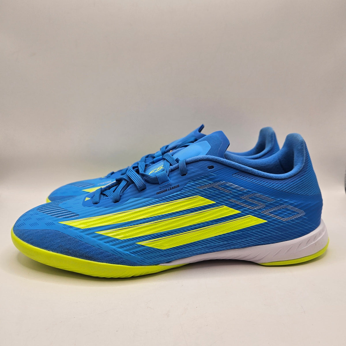 ADIDAS MEN'S 8 F50 LEAGUE INDOOR SOCCER SHOES BLUE NEON YELLOW NWOB JR8973