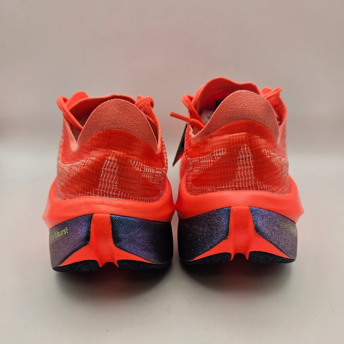 SKECHERS WOMEN'S 6 GORUN RAZER 5 HYPER BURST PRO FOAM CORAL GOODYEAR OUTSOLE