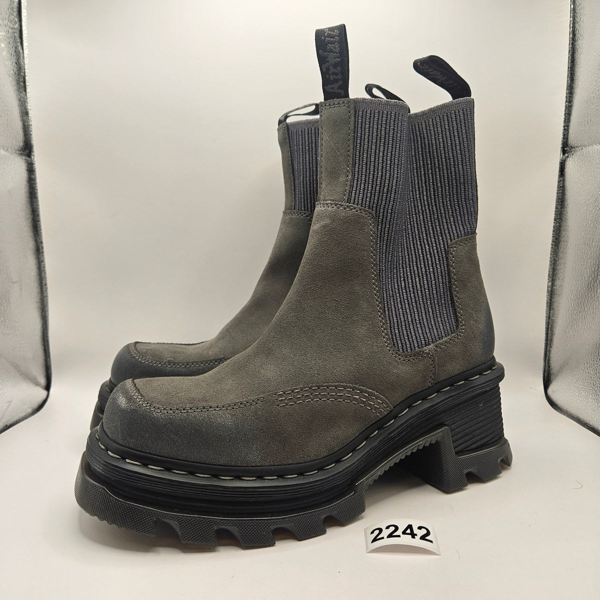 DR MARTENS WOMEN'S 9 CORRAN CHELSEA BOOTS PLATFORM SOFT SUEDE CHUNKY QUAD NWOB