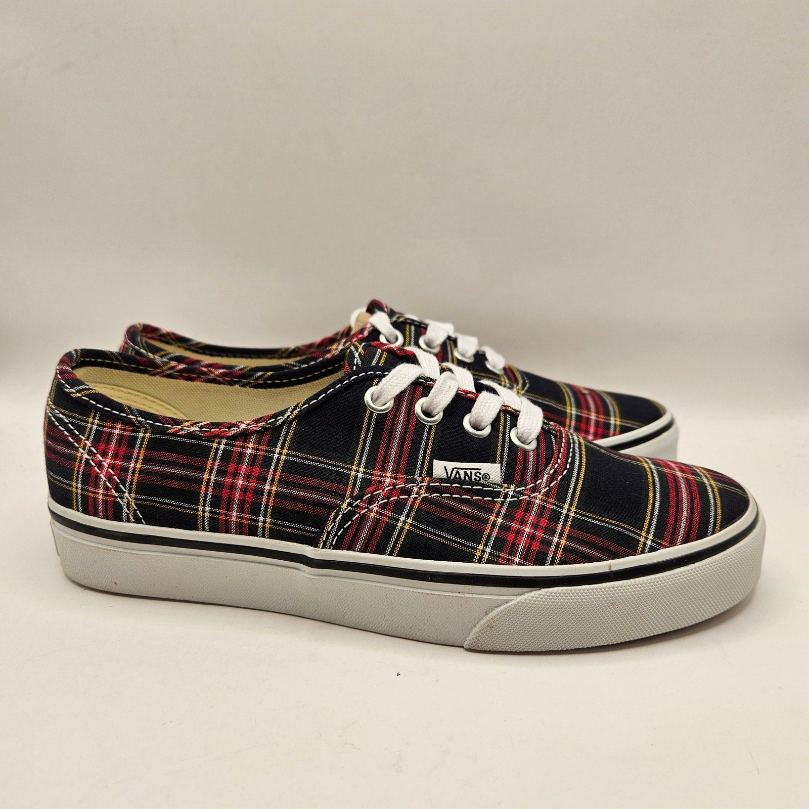 VANS WOMEN'S 7 AUTHENTIC LOW TOP SNEAKER PLAID NAVY NIB VN000EGABX9