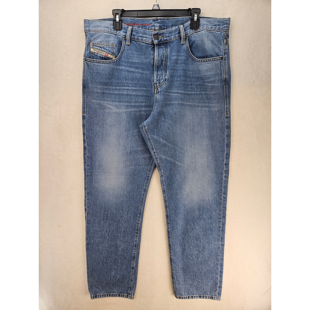 DIESEL MEN'S 38X32 D-VIKER L32 JEANS LIGHT WASH STRAIGHT LEG DENIM PANTS NWOT